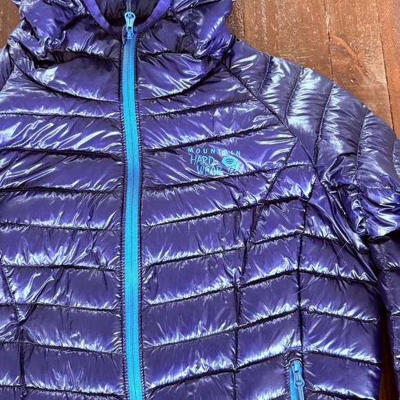 XS Mountain hardware 800 fill down hooded jacket - Picture 3 of 5